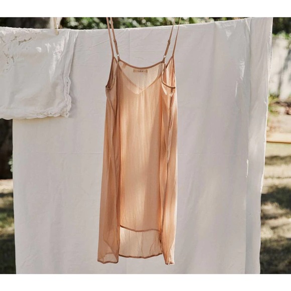 Doen Other - Doen V Neck Slip Sand Dollar